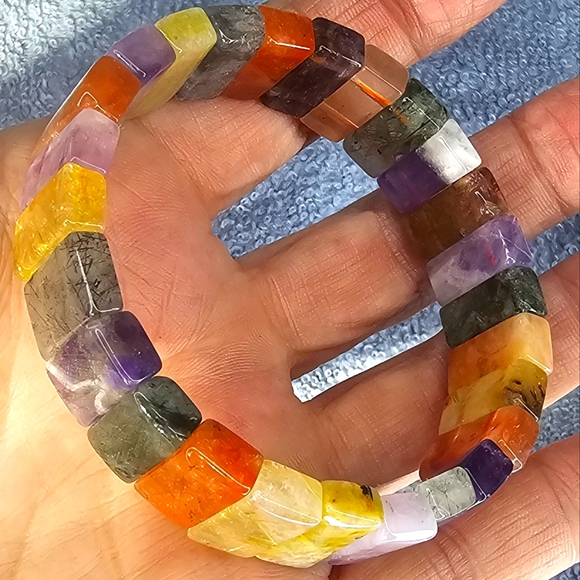 Multi-Stone Soft Bangle - Picture 2 of 2